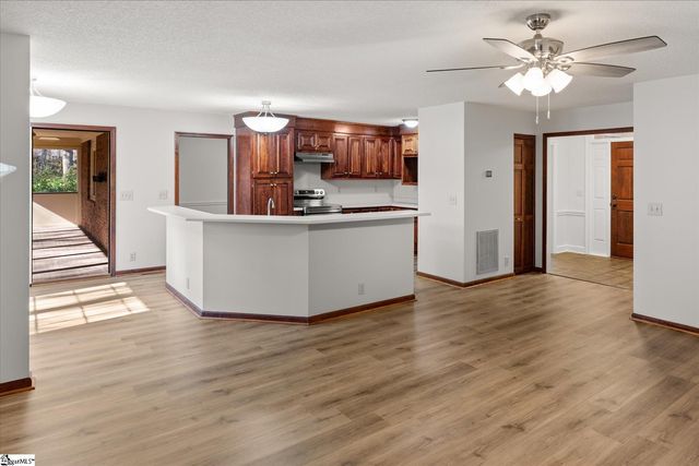 208 Yellow Poplar Court, Simpsonville, SC 29681
