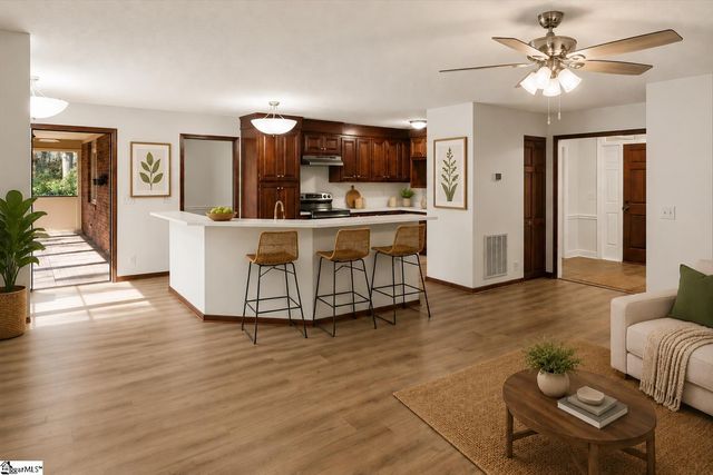 208 Yellow Poplar Court, Simpsonville, SC 29681