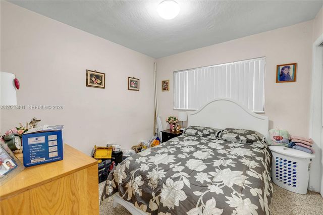 10370 SW 44th St, Miami, FL 33165