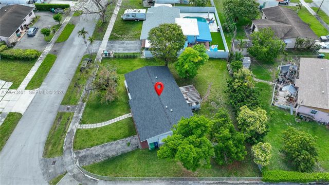 10370 SW 44th St, Miami, FL 33165