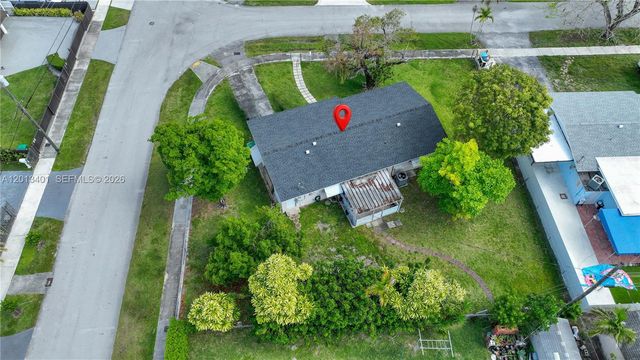 10370 SW 44th St, Miami, FL 33165