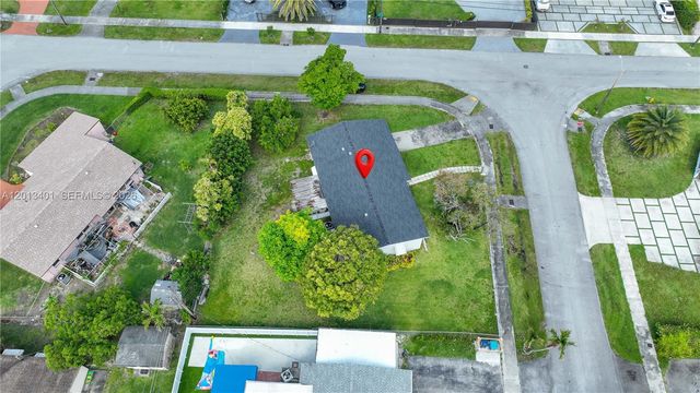 10370 SW 44th St, Miami, FL 33165
