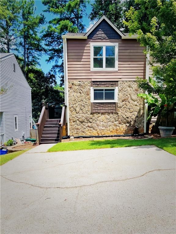 1330 Ridgecrest Lane SE, Smyrna, GA 30080