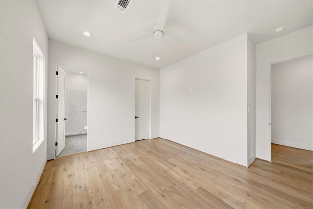 2015 Harvard Street, Houston, TX 77008