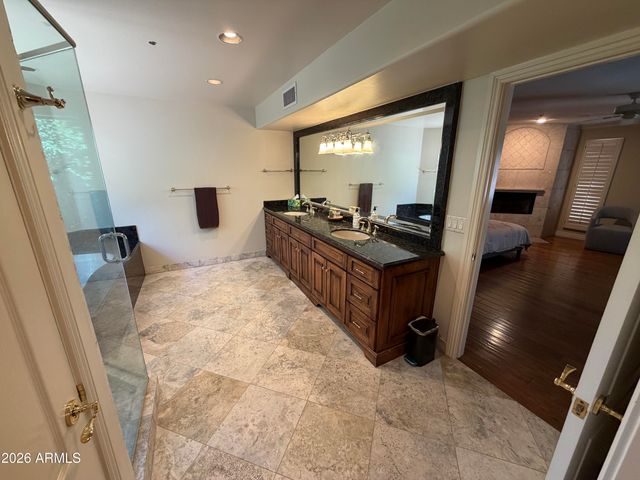 7954 E CLINTON Street, Scottsdale, AZ 85260