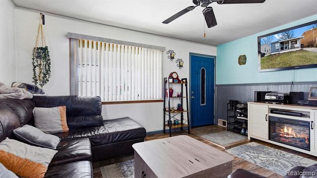 14070 Longtin Street, Southgate, MI 48195