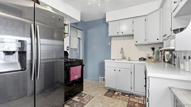 14070 Longtin Street, Southgate, MI 48195