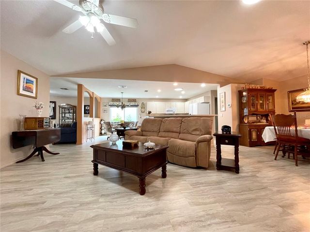 15680 SW 13TH CIRCLE, Ocala, FL 34473