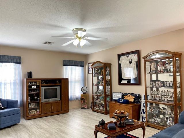 15680 SW 13TH CIRCLE, Ocala, FL 34473