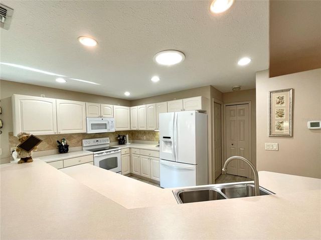15680 SW 13TH CIRCLE, Ocala, FL 34473