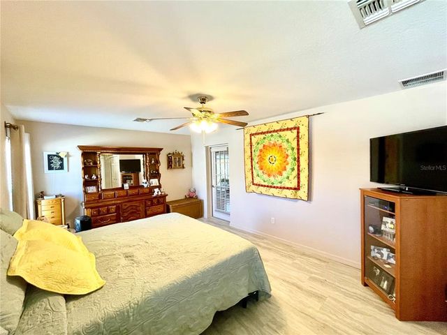 15680 SW 13TH CIRCLE, Ocala, FL 34473