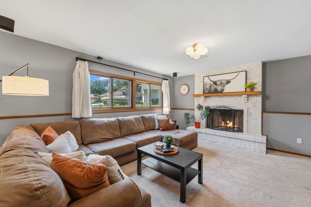 9529 Tyler Street NE, Blaine, MN 55434
