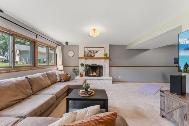 9529 Tyler Street NE, Blaine, MN 55434