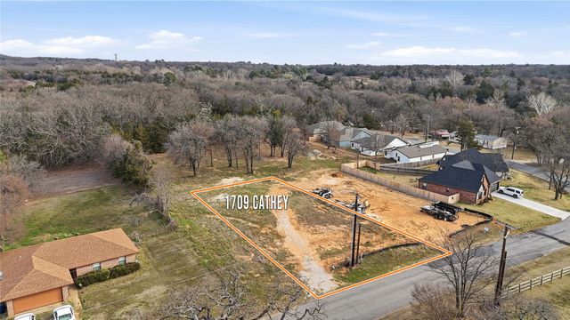 1709 Cathey Drive, Denison, TX 75020