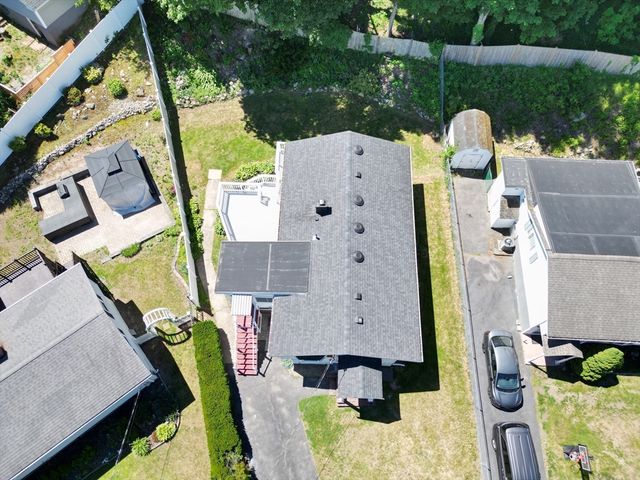 5 Dietz Ct, Boston, MA 02136