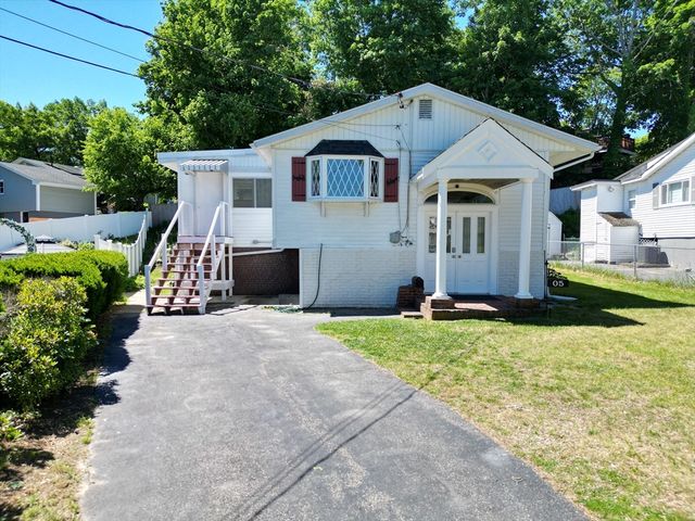 5 Dietz Ct, Boston, MA 02136