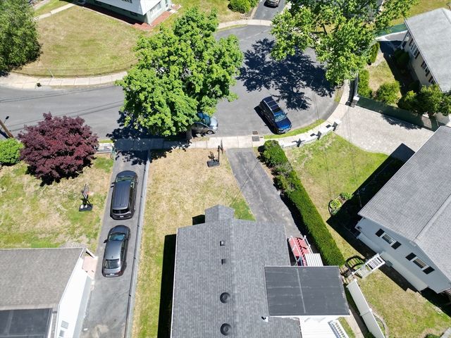 5 Dietz Ct, Boston, MA 02136