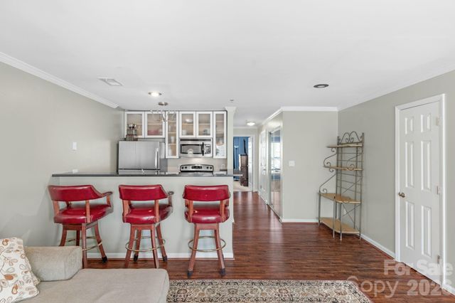 513 N Graham Street 2E, Charlotte, NC 28202