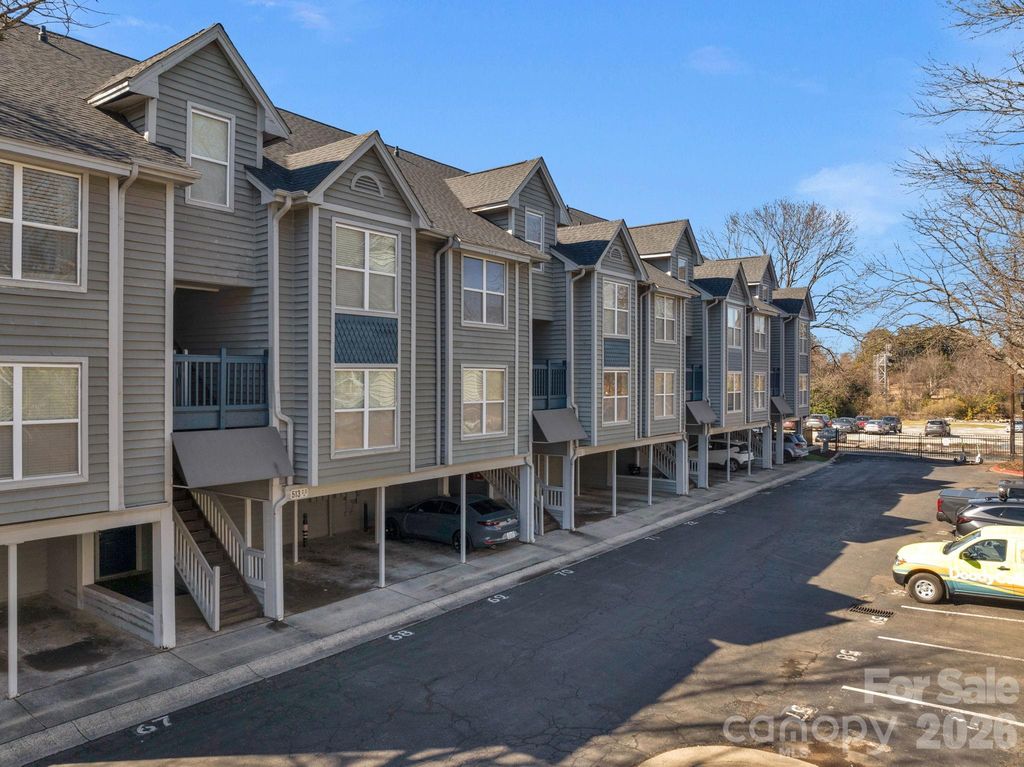 513 N Graham Street 2E, Charlotte, NC 28202