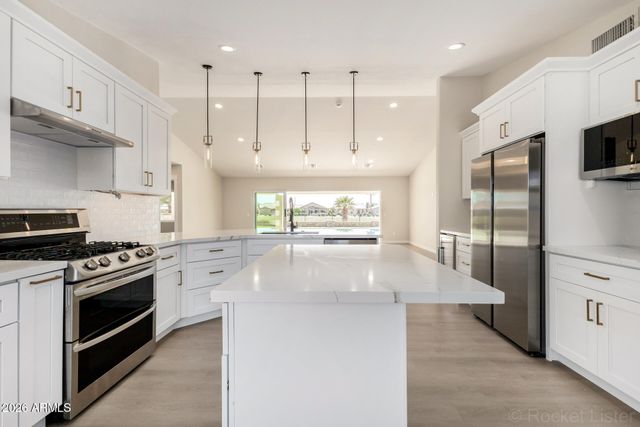 15055 W CATALINA Drive, Goodyear, AZ 85395