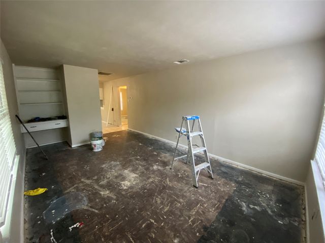 1412 Oakwood Drive, Denton, TX 76205