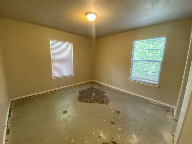 1412 Oakwood Drive, Denton, TX 76205