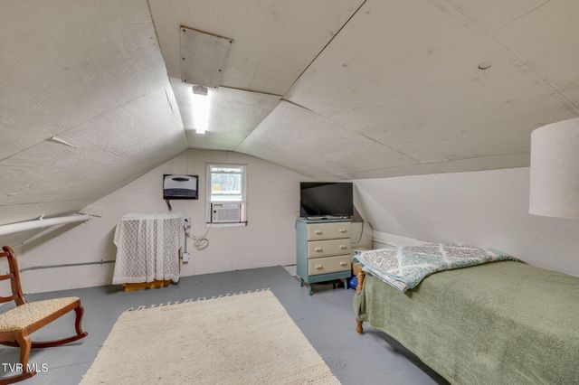 1723 Highway 81 S, Jonesborough, TN 37659