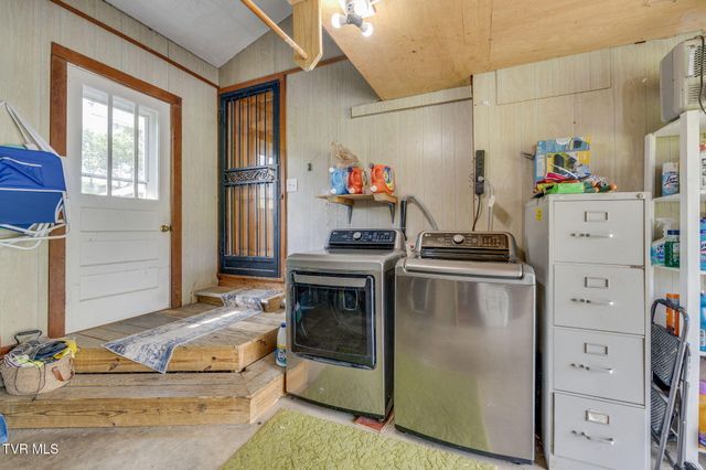 1723 Highway 81 S, Jonesborough, TN 37659