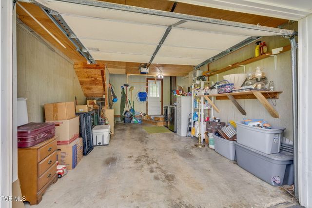 1723 Highway 81 S, Jonesborough, TN 37659