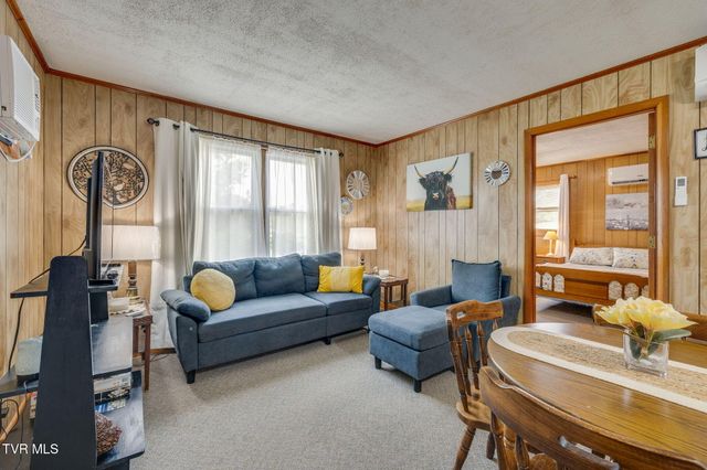 1723 Highway 81 S, Jonesborough, TN 37659