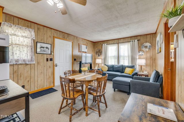 1723 Highway 81 S, Jonesborough, TN 37659