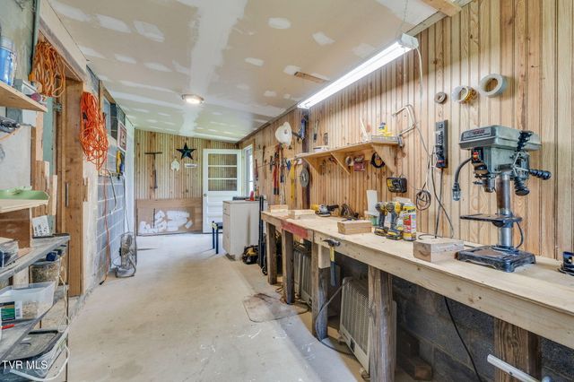 1723 Highway 81 S, Jonesborough, TN 37659