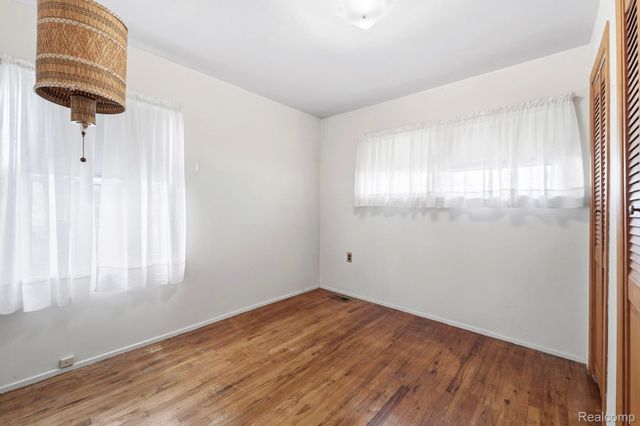 4321 S Dearborn Street, Melvindale, MI 48122