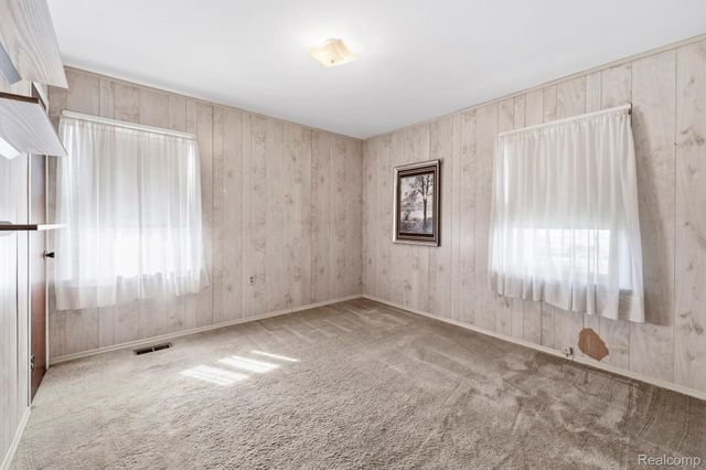 4321 S Dearborn Street, Melvindale, MI 48122