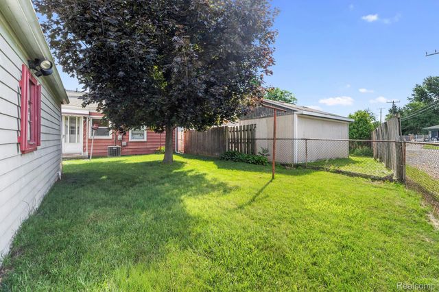 4321 S Dearborn Street, Melvindale, MI 48122