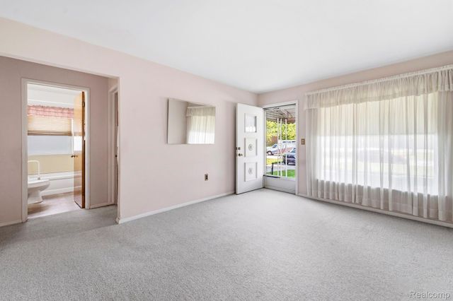 4321 S Dearborn Street, Melvindale, MI 48122