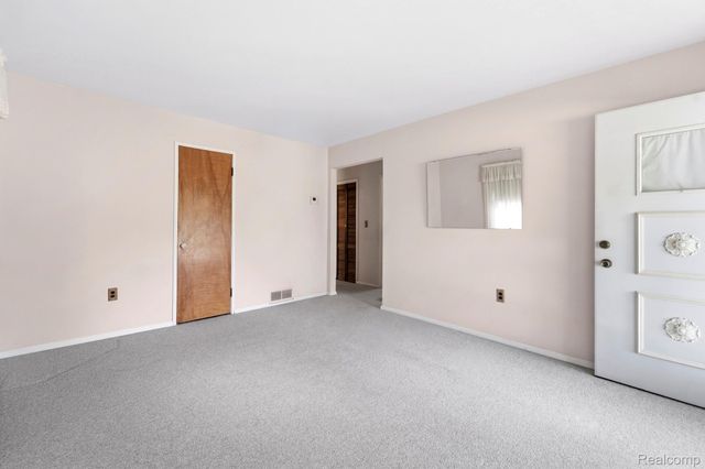 4321 S Dearborn Street, Melvindale, MI 48122