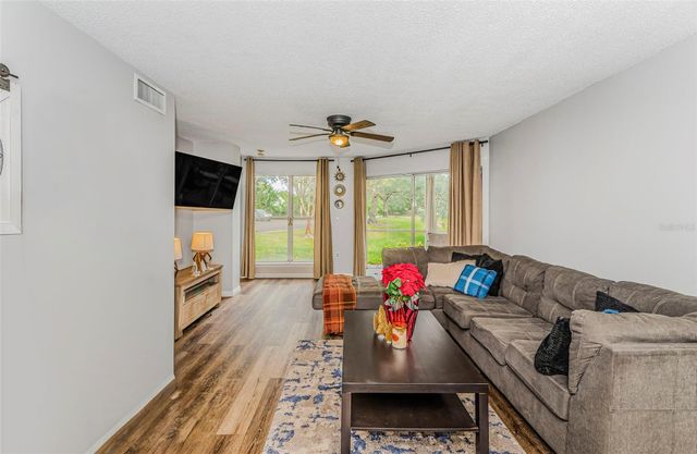 10114 WINSFORD OAK BOULEVARD 501, Tampa, FL 33624