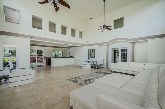 10114 WINSFORD OAK BOULEVARD 501, Tampa, FL 33624