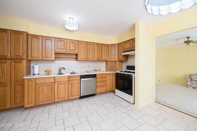 3 Clayton Court, Milltown, NJ 08850