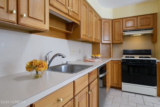 3 Clayton Court, Milltown, NJ 08850