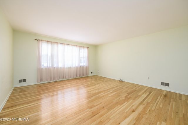 3 Clayton Court, Milltown, NJ 08850