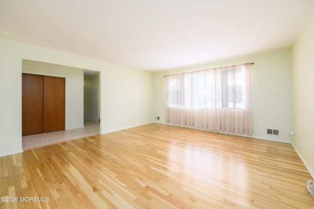 3 Clayton Court, Milltown, NJ 08850