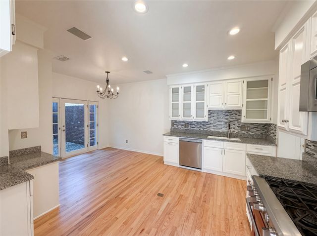 1708 Crockett Circle, Irving, TX 75038