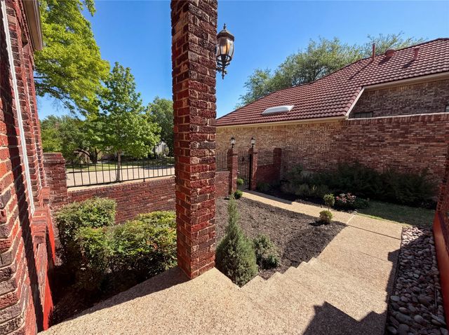 1708 Crockett Circle, Irving, TX 75038