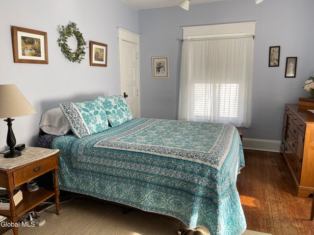 33 Coolidge Avenue, Glens Falls, NY 12801