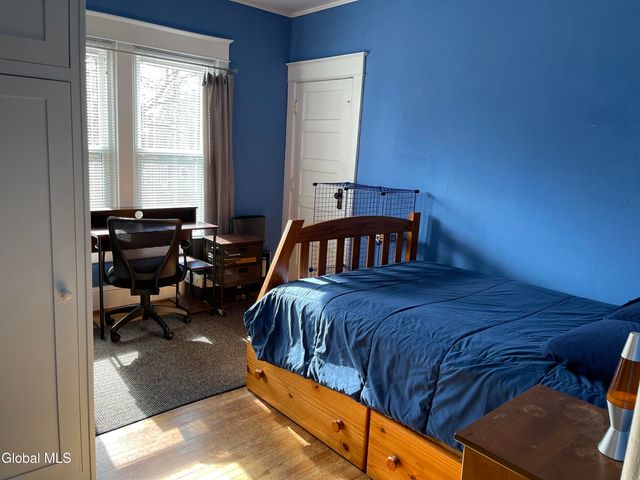 33 Coolidge Avenue, Glens Falls, NY 12801