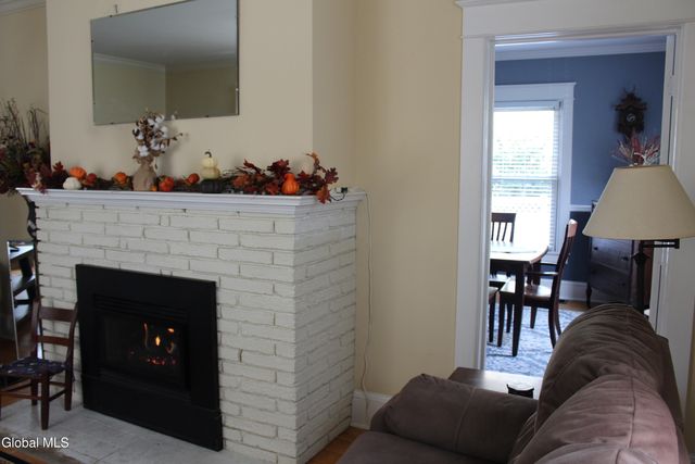 33 Coolidge Avenue, Glens Falls, NY 12801