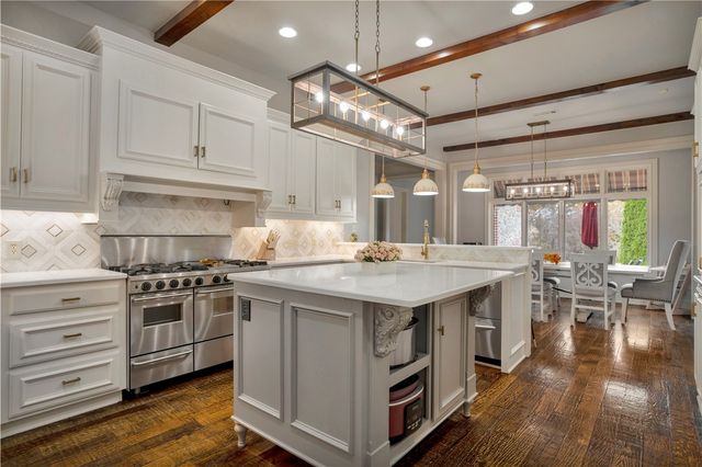 3618 W Howard Nickell Road, Fayetteville, AR 72704