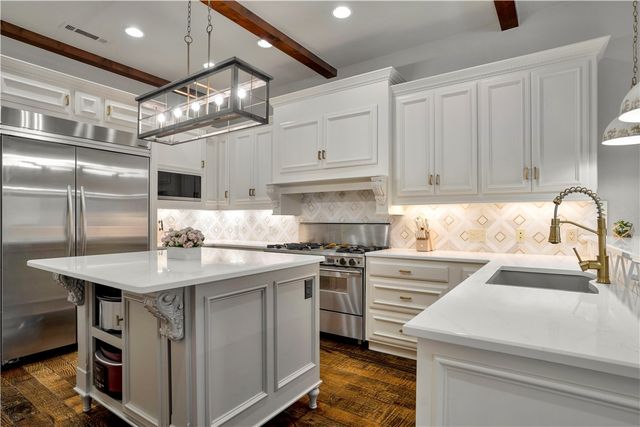 3618 W Howard Nickell Road, Fayetteville, AR 72704